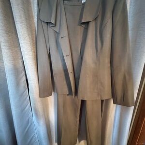 Elegant Gray Women's Suit Set- Tall Girl Approved
